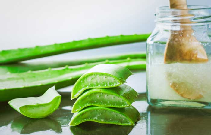 Soothe Itchy And Stinging Sunburn With This Gooey Plant Aloe Vera