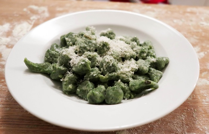 Homemade quick, easy and healthy Spinach Gnocchi