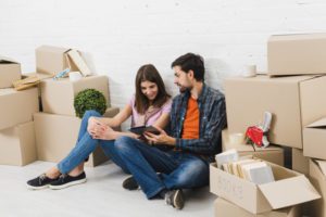 moving checklist - make a moving budget