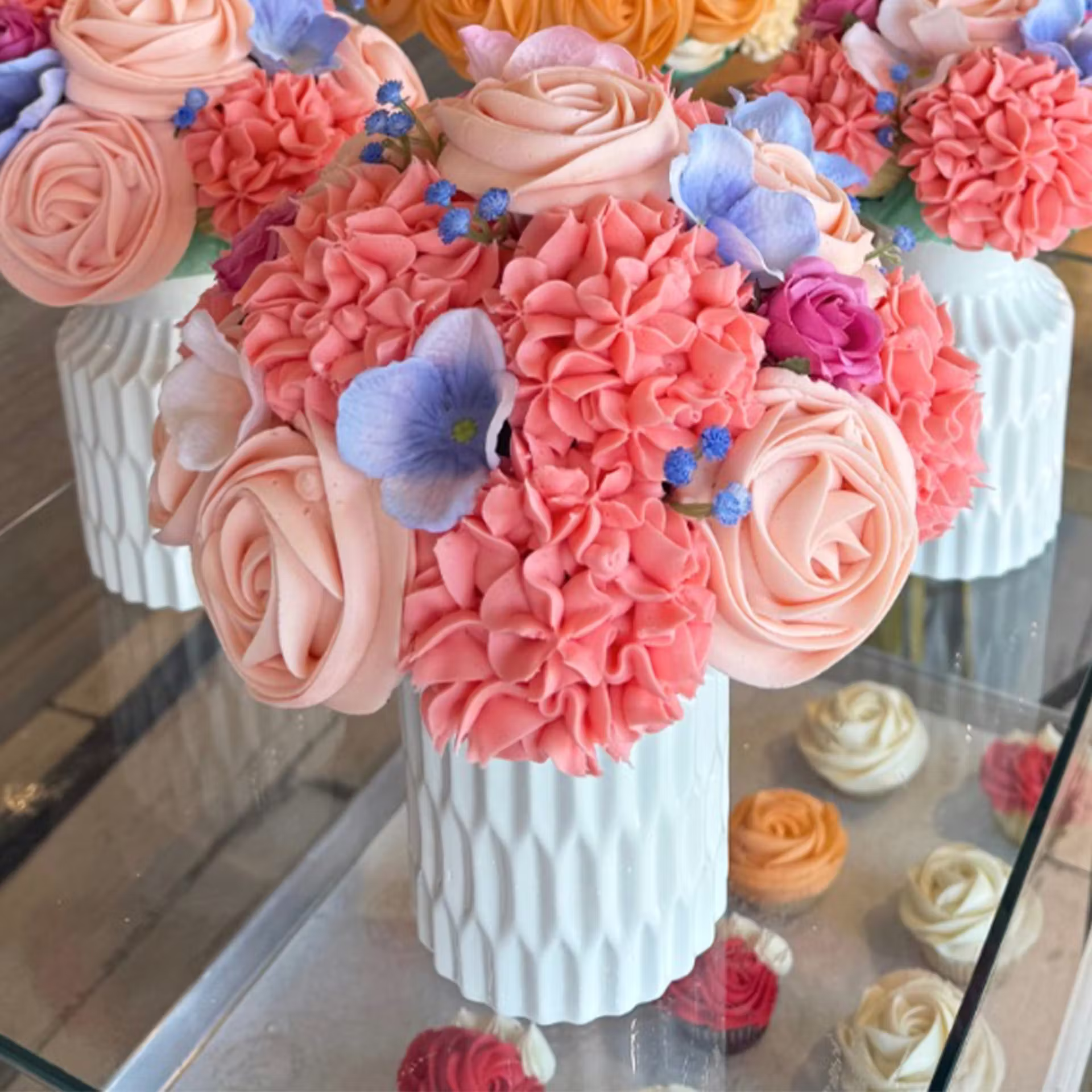 cupcake bouquet Best Valentine's Day Bouquets