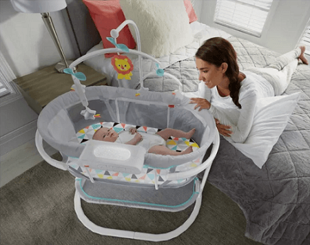 Products for New Moms - Bassinet/Co-Sleeper 