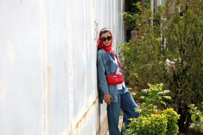 winter-to-spring outfits fashionable woman