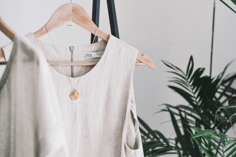 linen outfit clean girl summer outfits