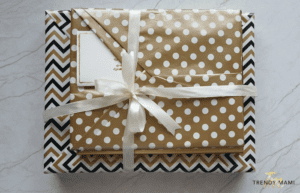 how to wrap books for gift