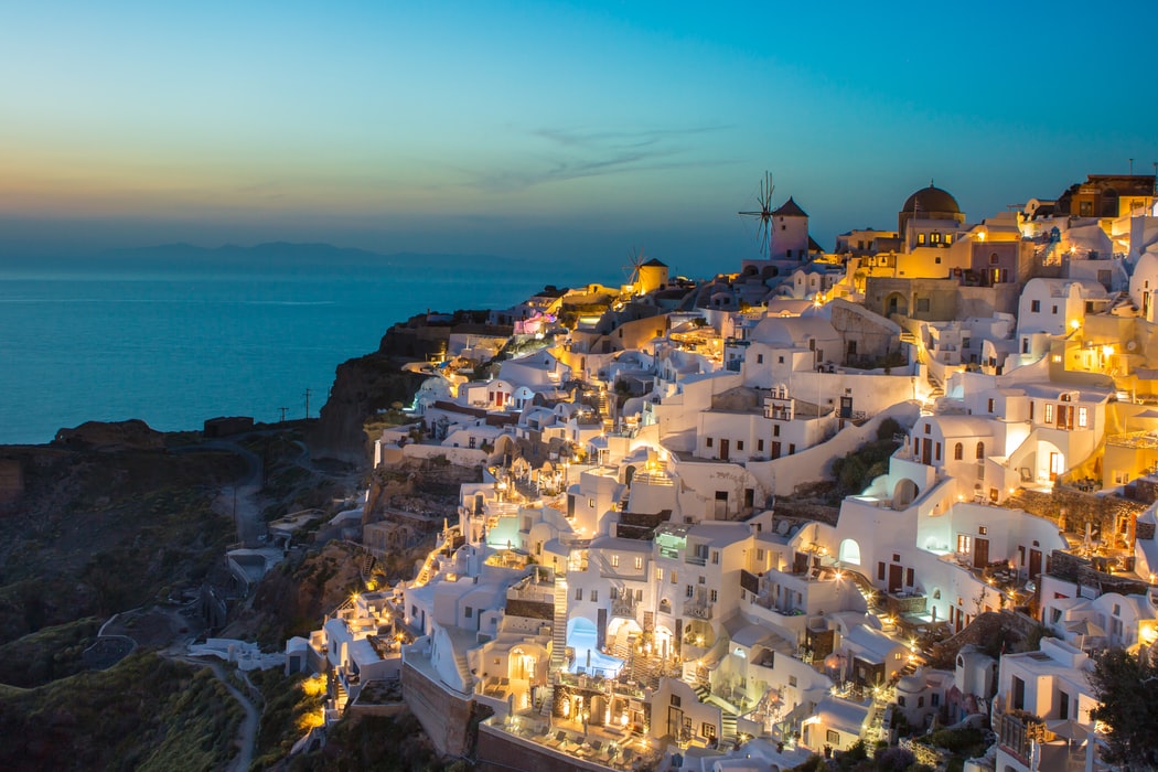 Places to Go for Honeymoon - Santorini