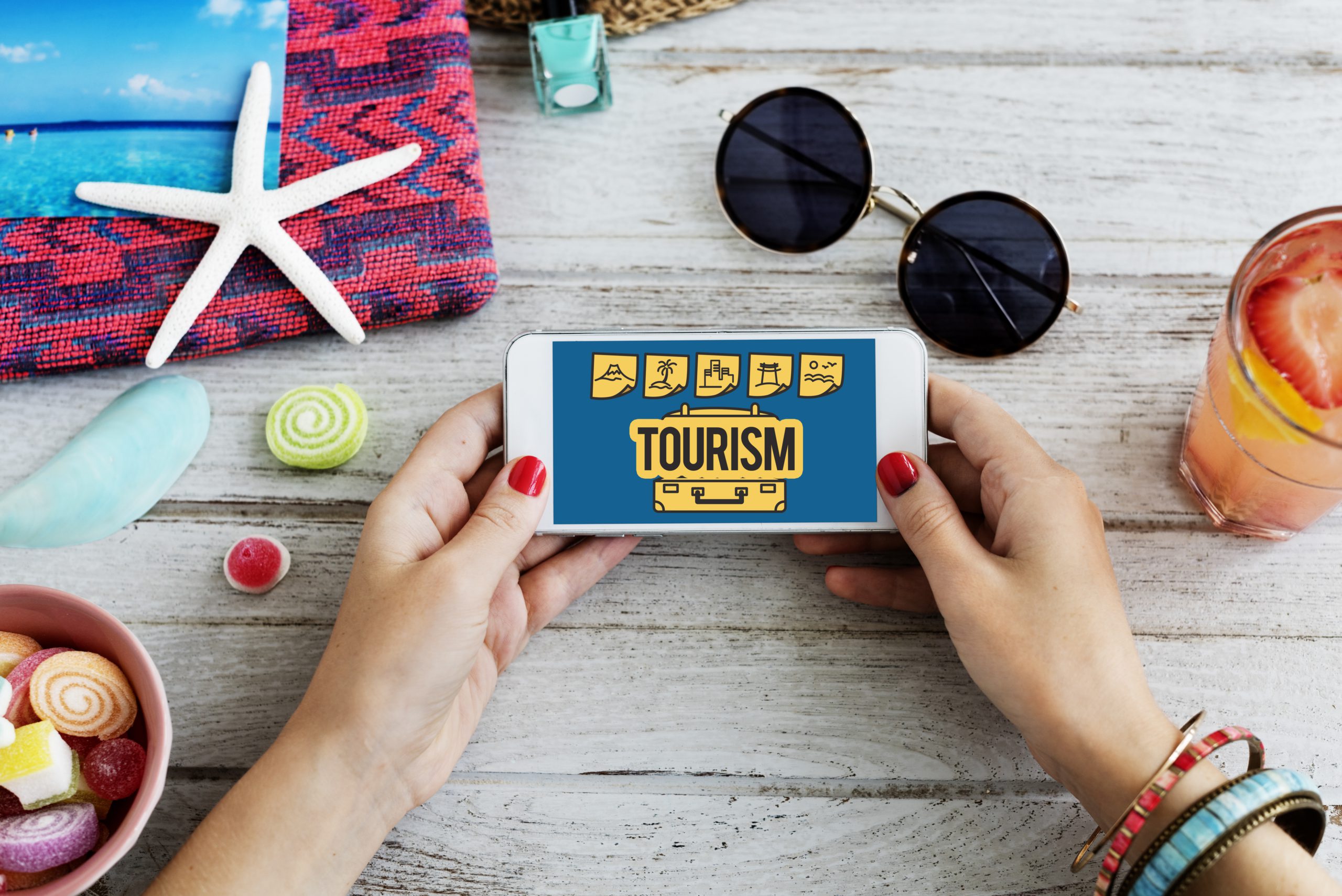 last-minute holiday travel deals Solo travel for women