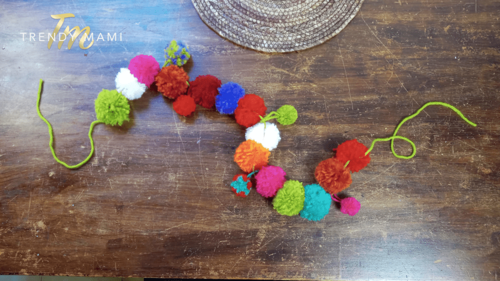 How to make pom poms