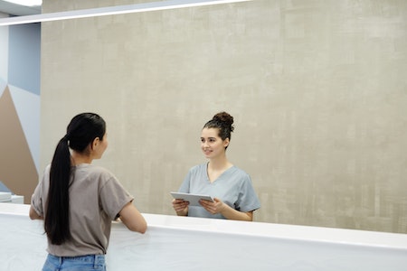The Top 5 Part Time Receptionist Jobs - Trendy Mami