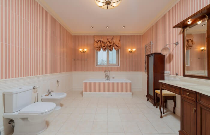 Bathroom with Bathtub - wallpaper bathroom ideas
