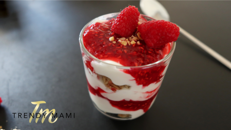 raspberry parfait - yogurt parfait recipe