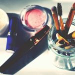 setting powder vs finishing powder - makeup and brushes