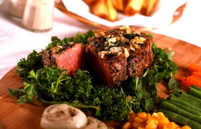 best steaks for Easter dinner featured image