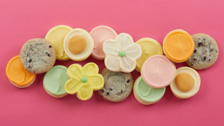 Cookies for Mother's Day - frosted