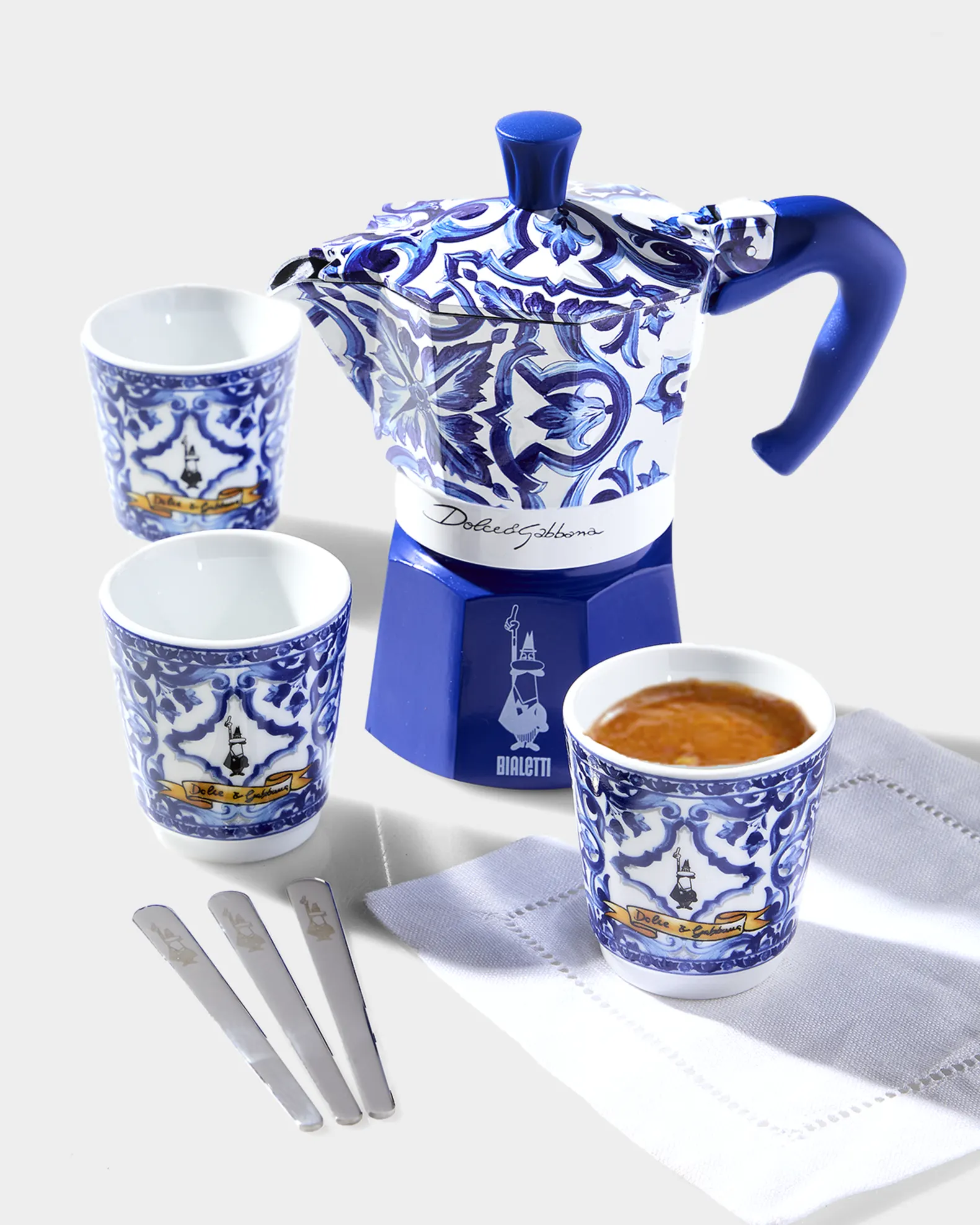 Unique Wedding Gift Ideas - coffee set