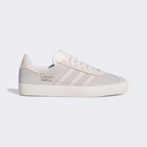 Capsule Wardrobe for Back-to-School - gazelles