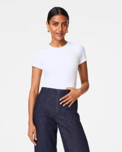 Capsule Wardrobe for Back-to-School - white tee