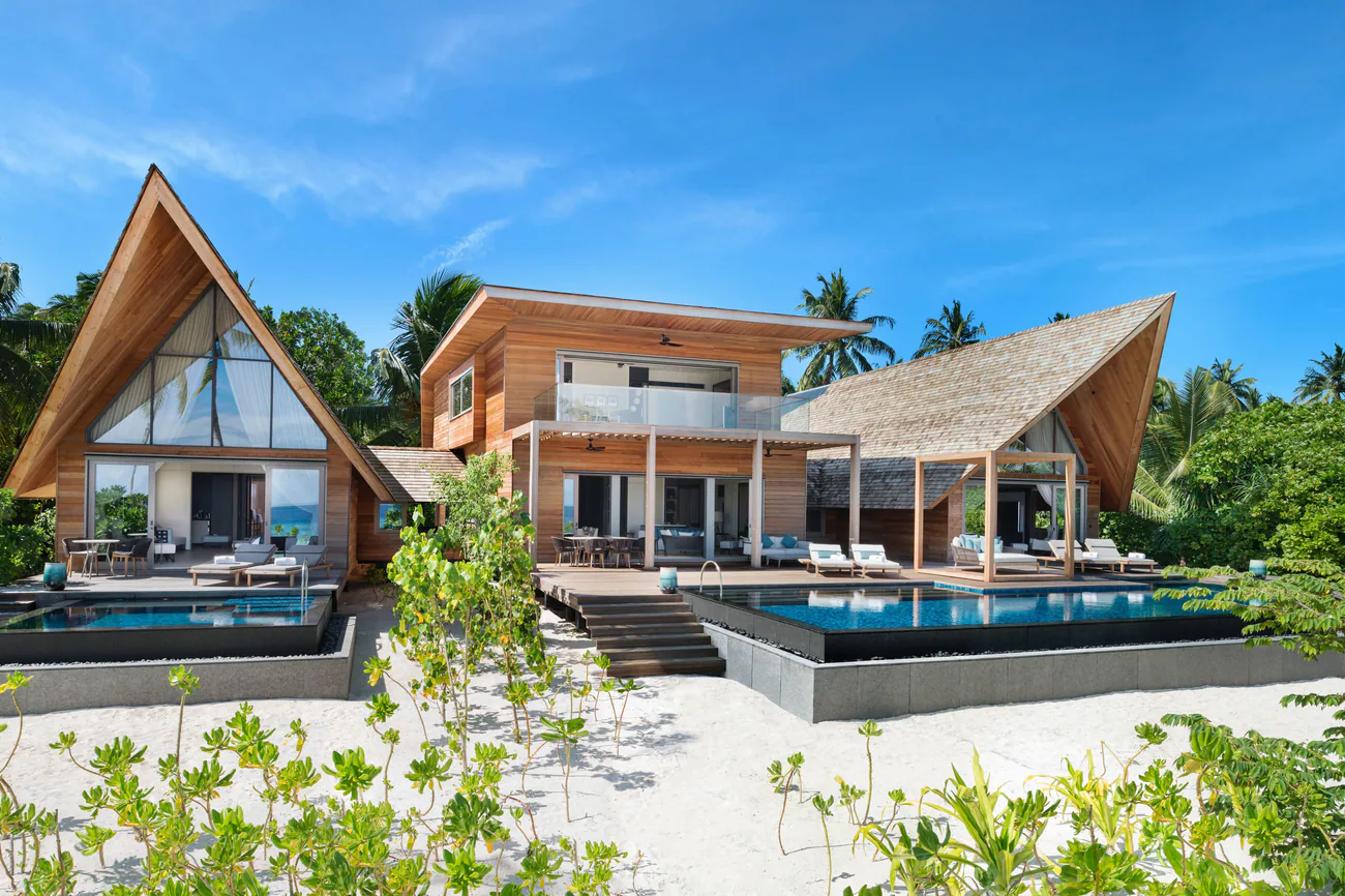 REgis - wellness and self-care escapes