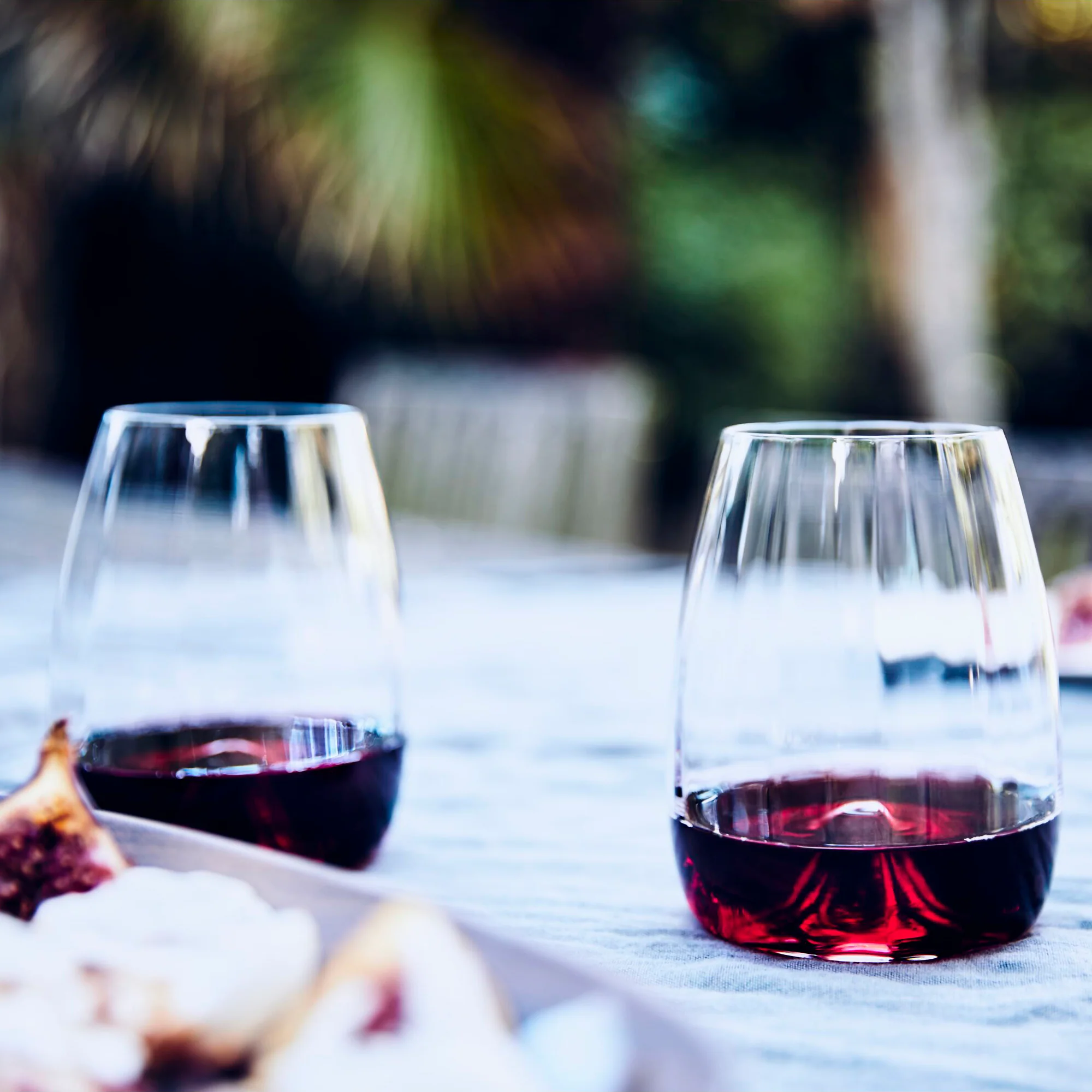 wine glasses best gifts for married couples