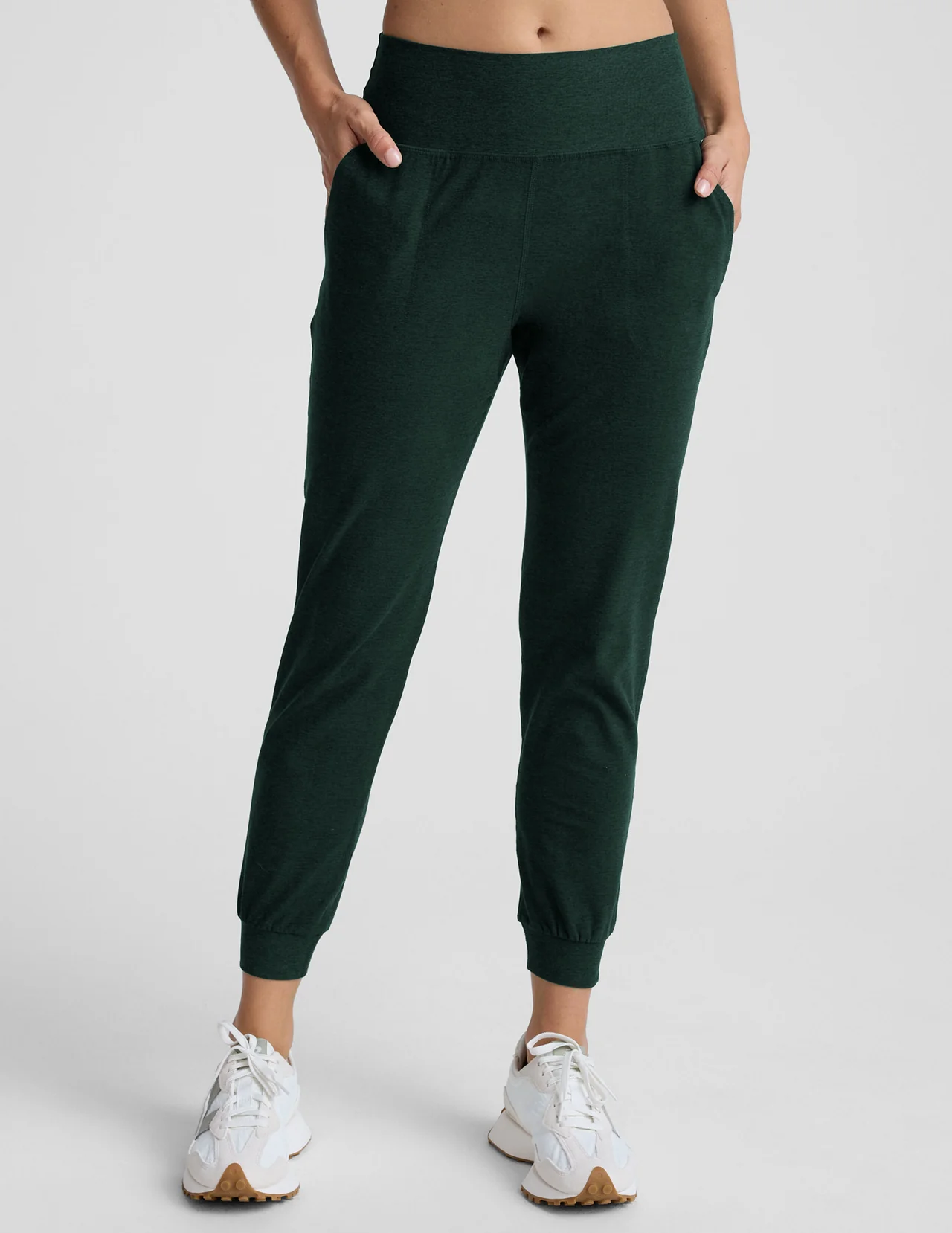 green joggers women's workout clothes