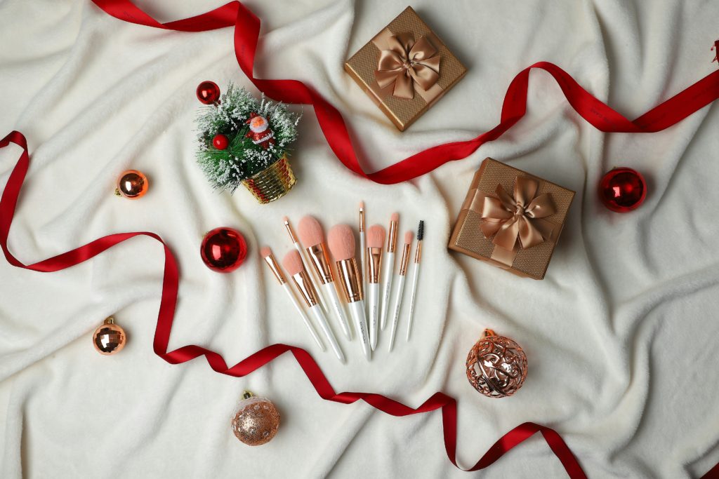 holiday beauty gift guide christmas makeup