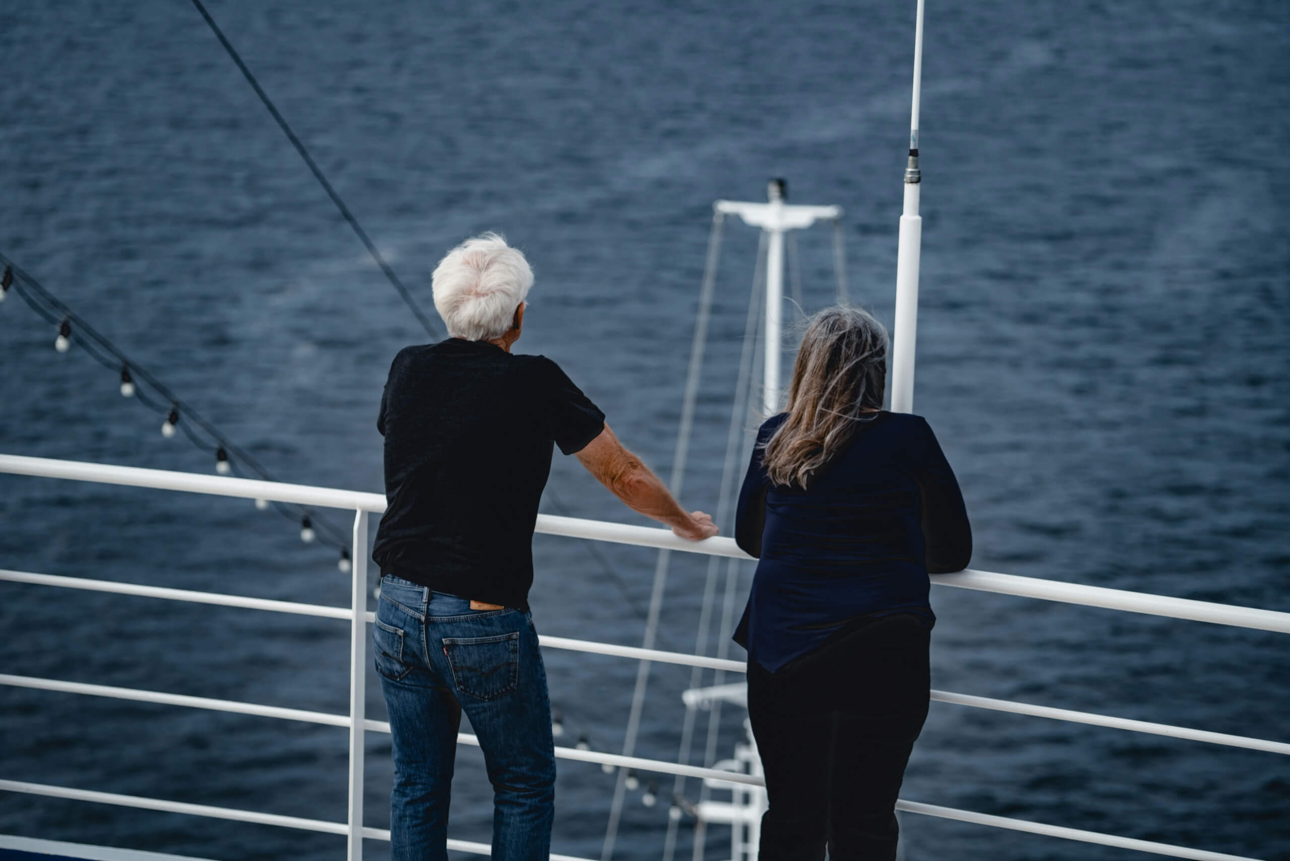 man and lady on romantic cruises
