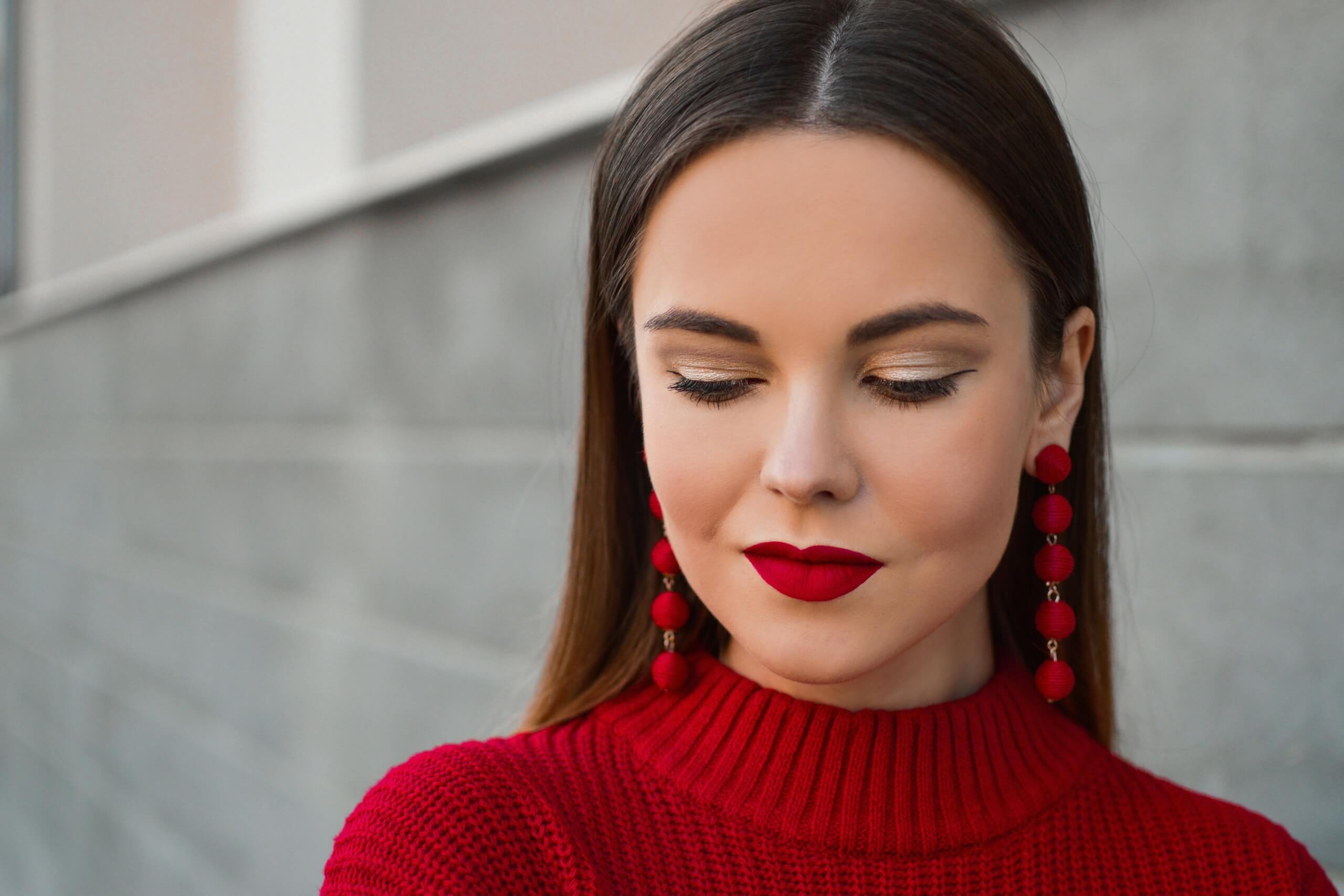 beautiful woman valentine's day beauty trends