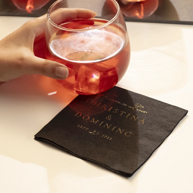 Foil Names wedding napkin ideas