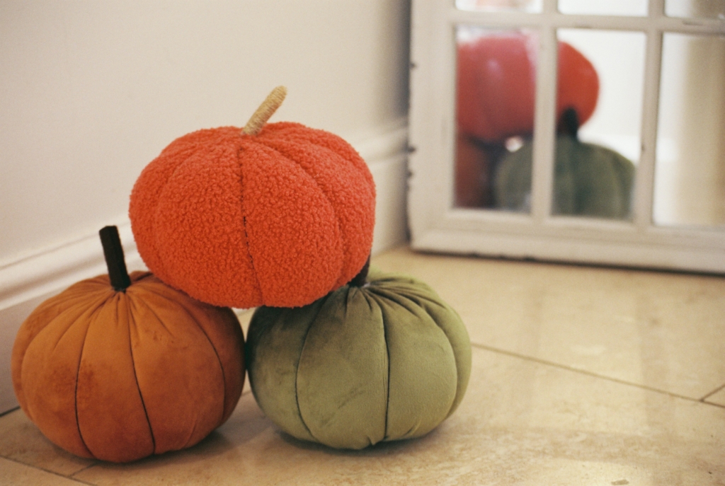 pumpkin autumn decor halloween home decor ideas